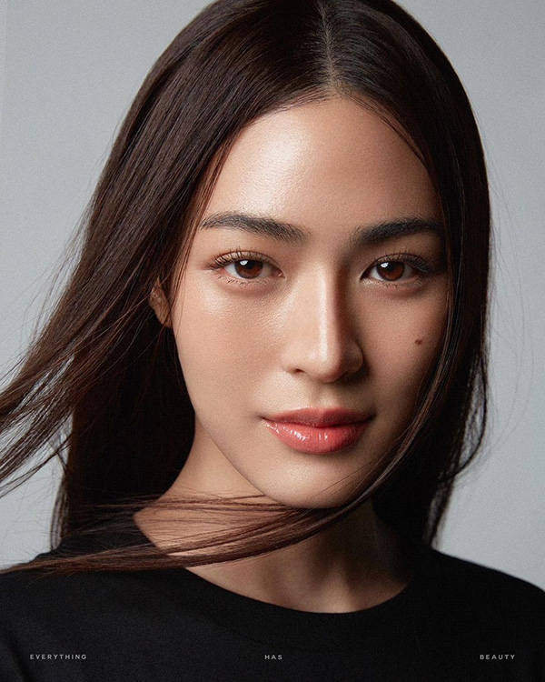 หลิงหลิง ศิริลักษณ์ ถ่ายแบบ