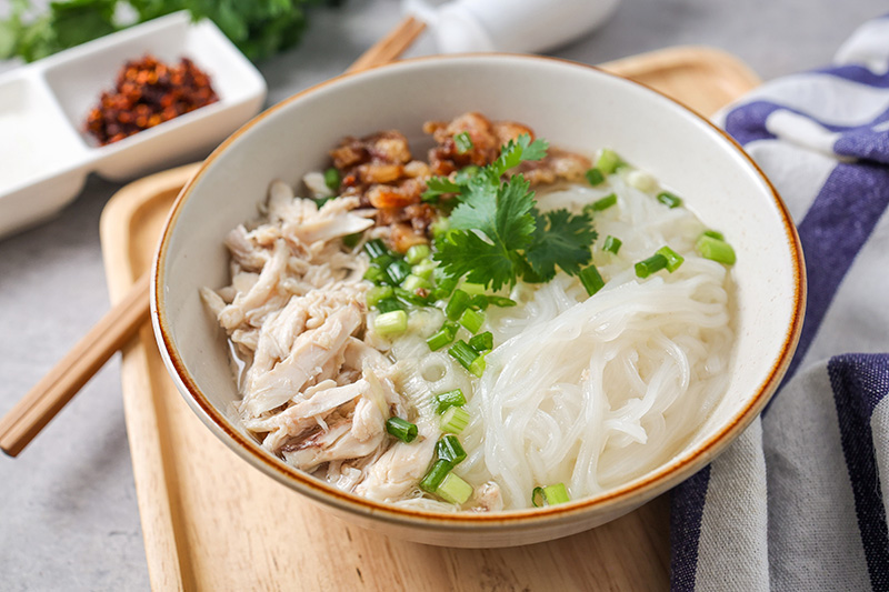 ก๋วยเตี๋ยวลวกเส้น + น้ำซุปก้อน เมนูสิ้นเดือน เมนูประหยัด