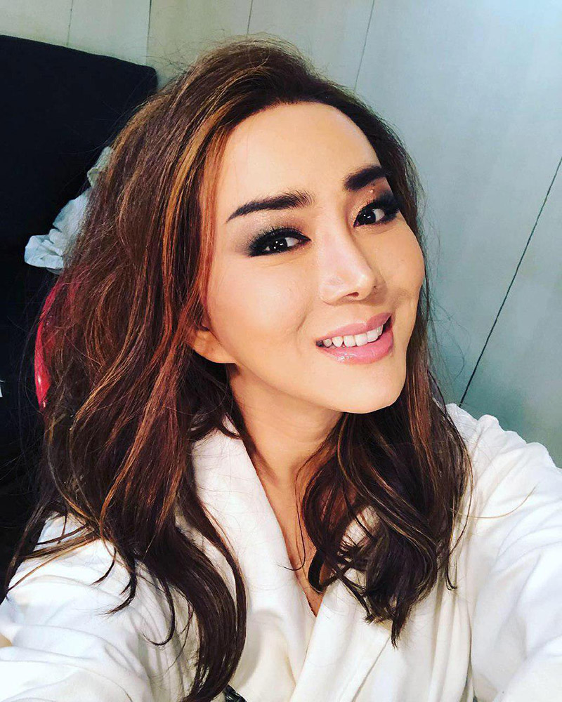 สาวประเภทสอง