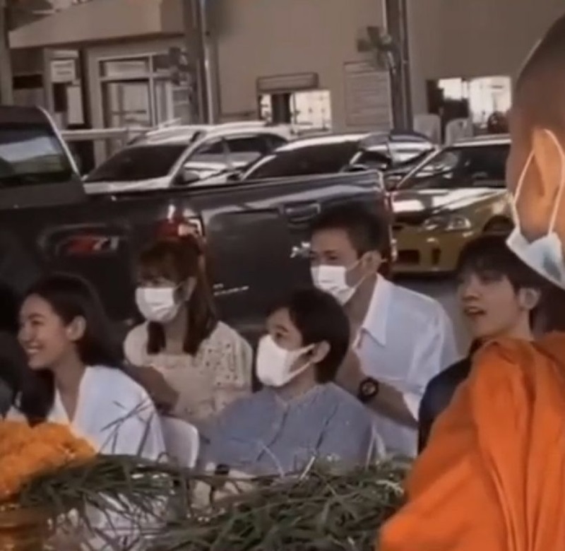 เบลล่า กองทัพ