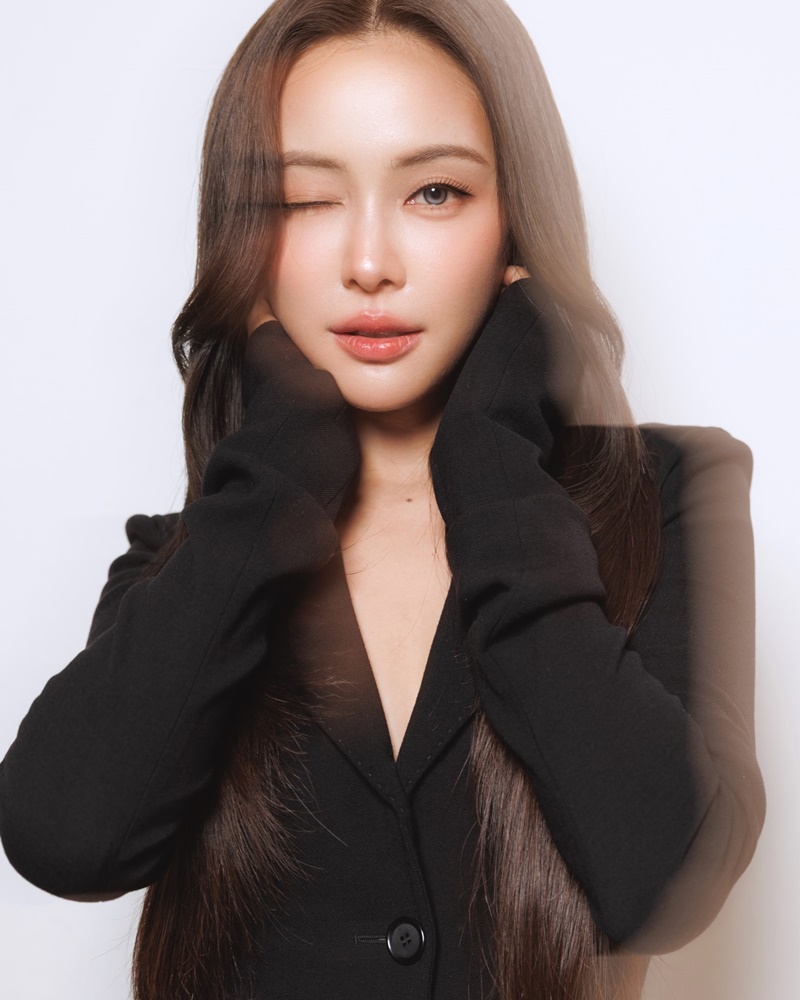 ประวัติ อุ้ม อิษยา