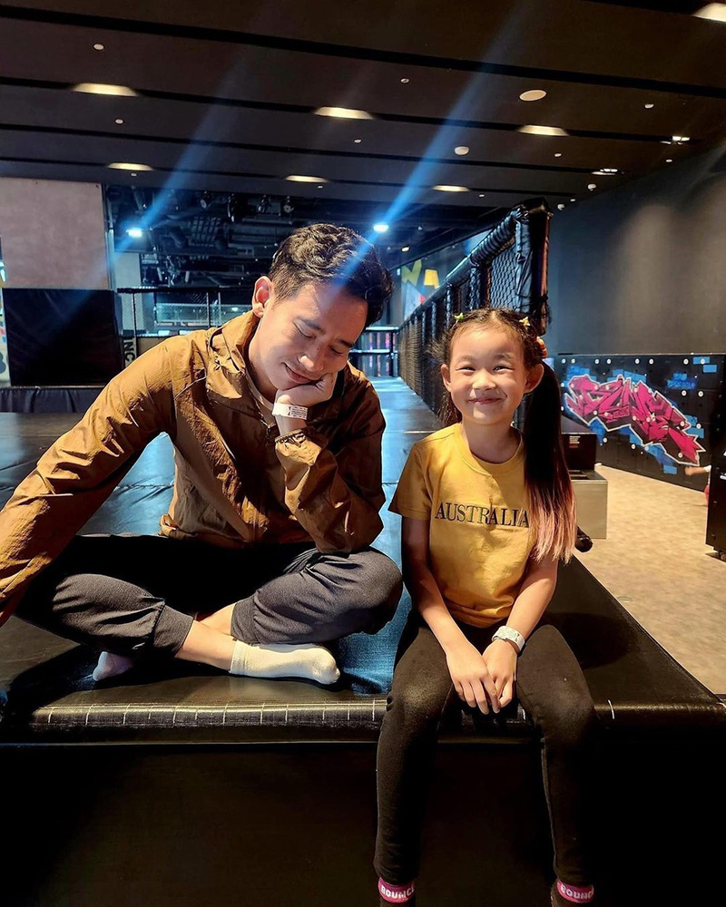 ทิม พิธา