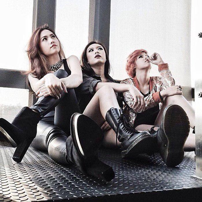 เมทัล สุขขาว