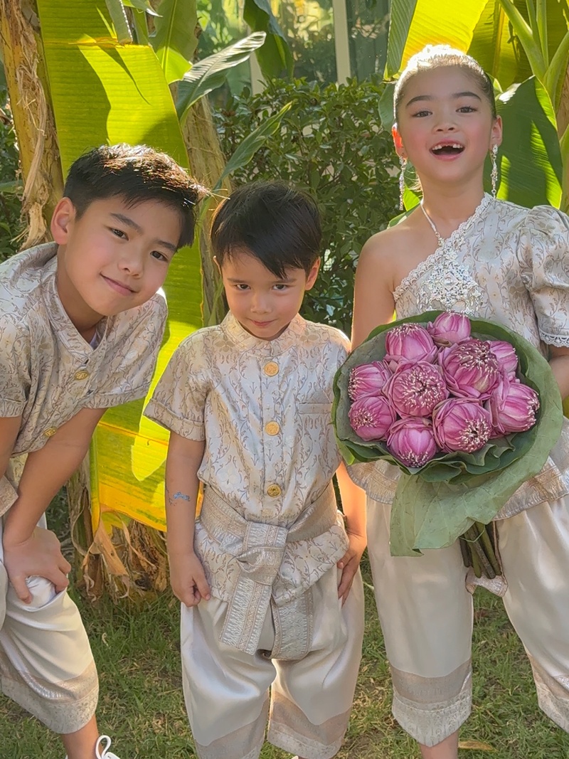 สงกรานต์ครอบครัวดีน