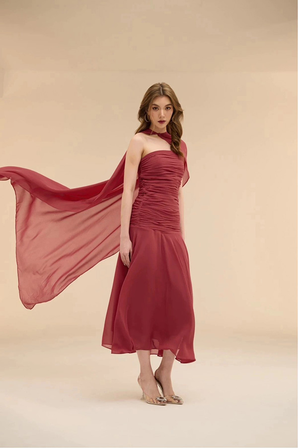 ชุดไปงานแต่งงาน