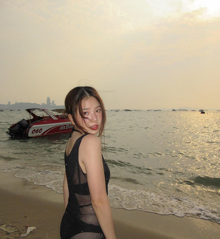 ฝน ศนันธฉัตร 