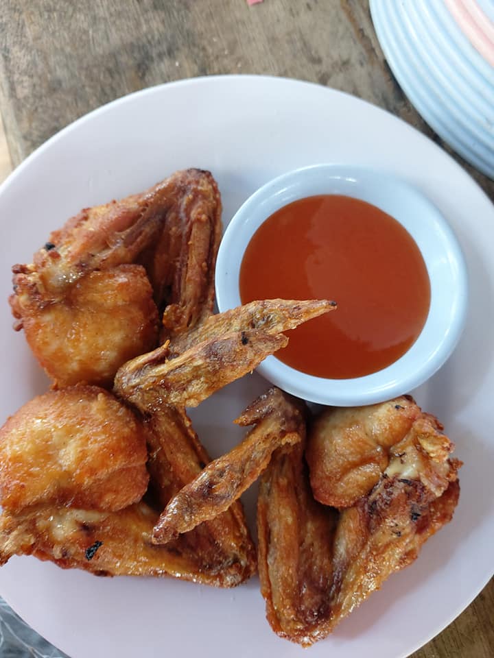 คาเฟ่ในสวนยาง