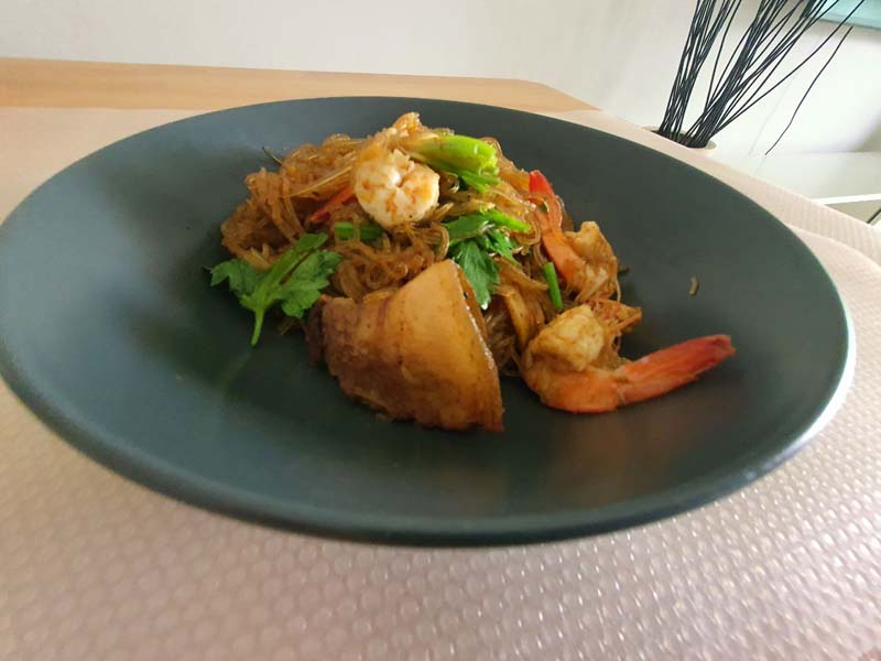 กุ้งอบวุ้นเส้น