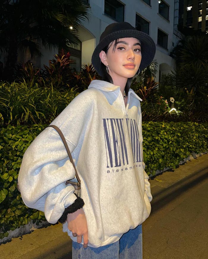 ใหม่ ดาวิกา