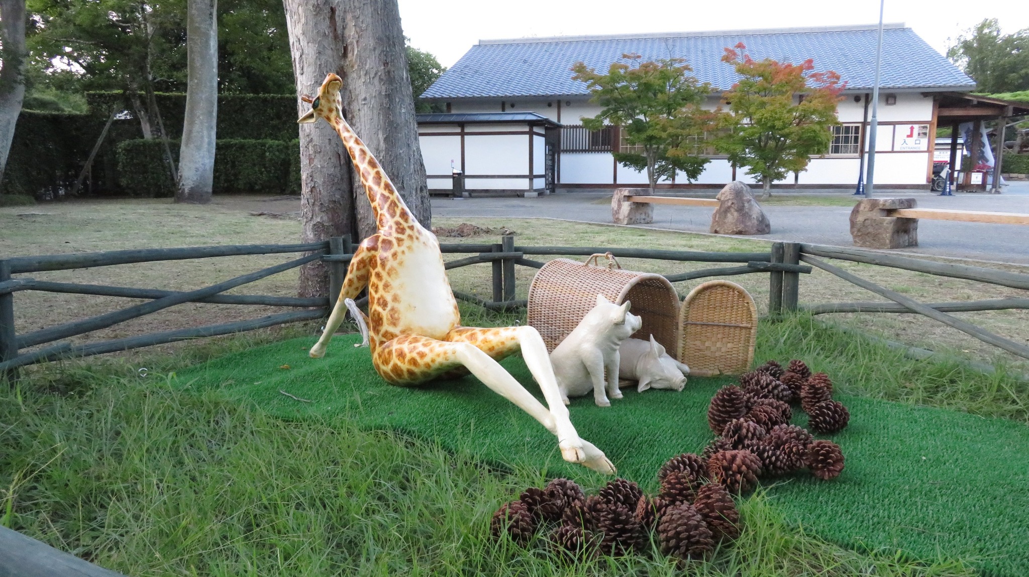 รูปปั้นยีราฟ