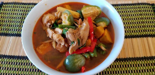 แกงป่าไก่บ้าน