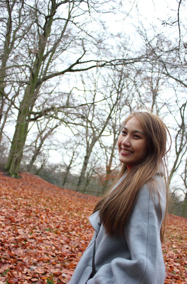 บุตรี เผือดผ่อง