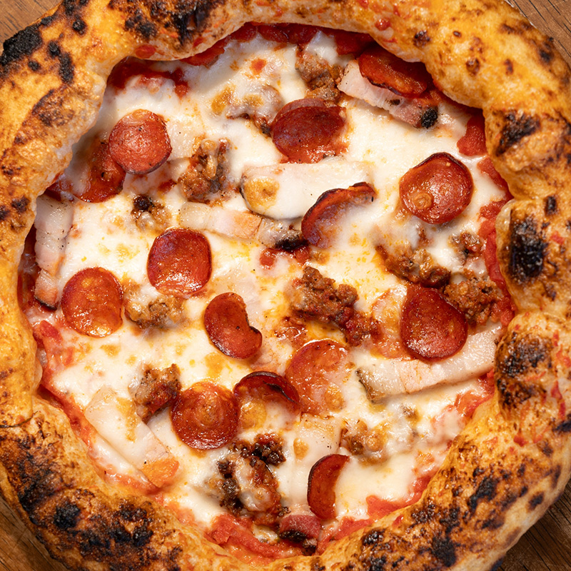 พิซซ่าหน้าเปปโปโรนี ร้าน Kenny’s