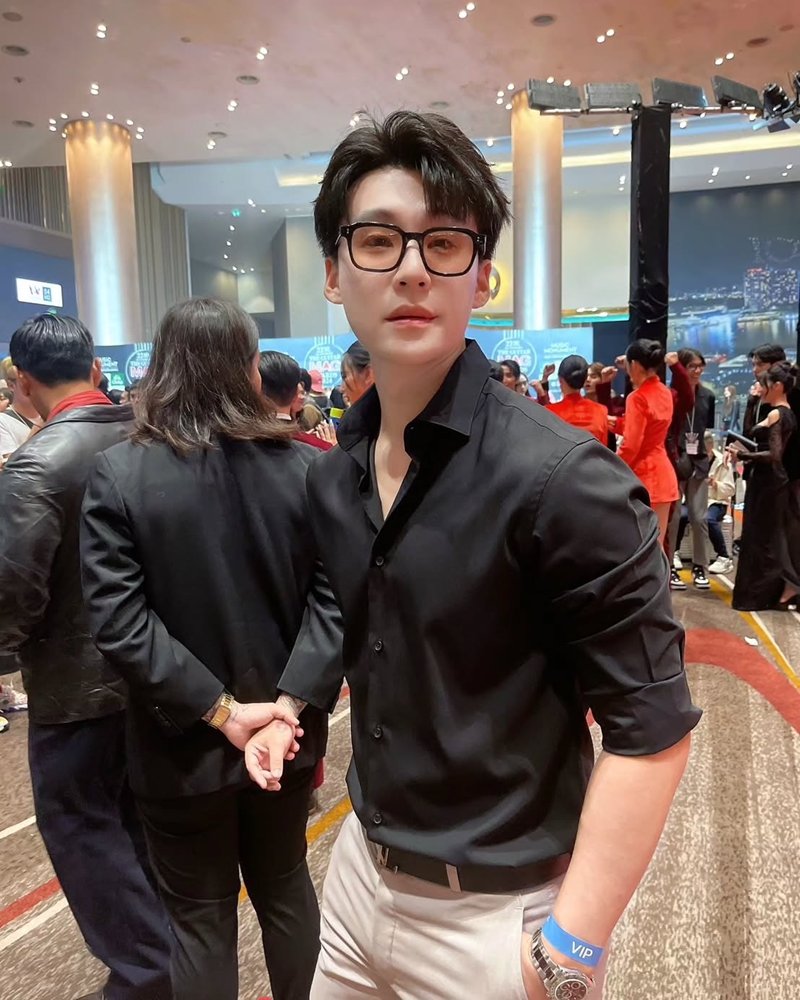 คนอึ้ง ! บ้านบิ๊ก อชิรพล แฟน จ๊ะ นงผณี มีลิฟต์ แต่คอมเมนต์นี้พาอึ้งกว่า ?