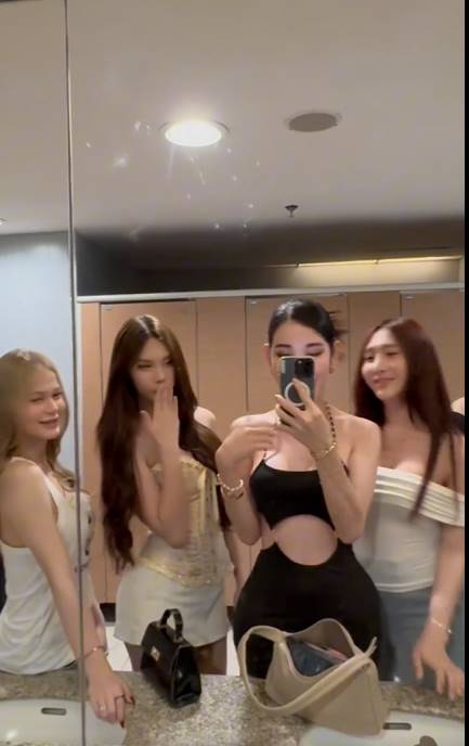 หมวย โซฮอท