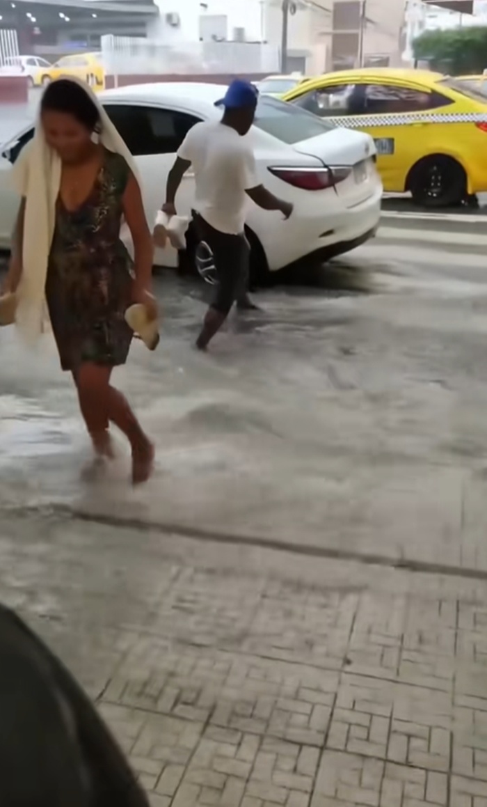 รองเท้าเตะ