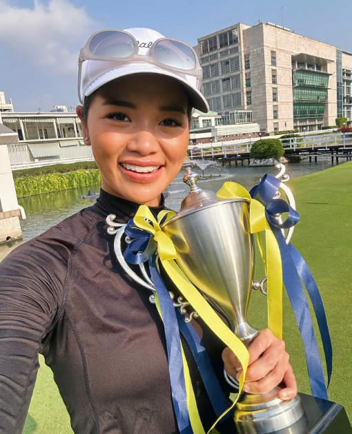 ประวัติ หมิว รังสินี เซเลบสาวคนสนิท เชียร์ ฑิฆัมพร โปรไฟล์ไม่ธรรมดา