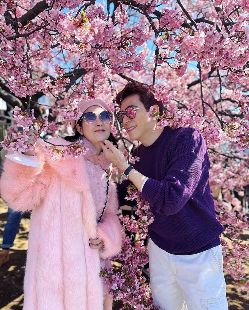 แซม ยุรนันท์