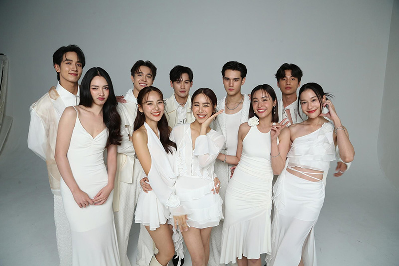 ภาพเบื้องหลัง ปฏิทินช่อง 3 ปี 2567