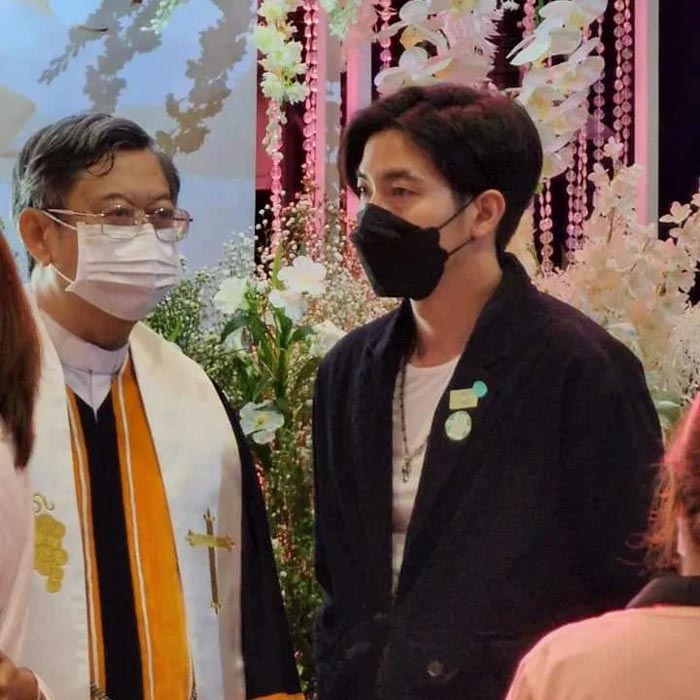 โตโน่ ภาคิน