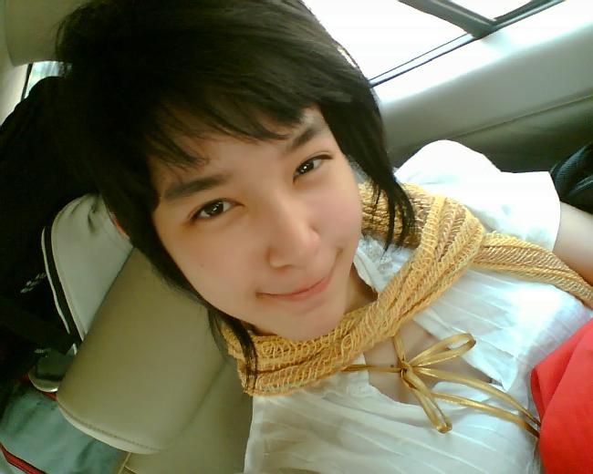 โม มนชนก