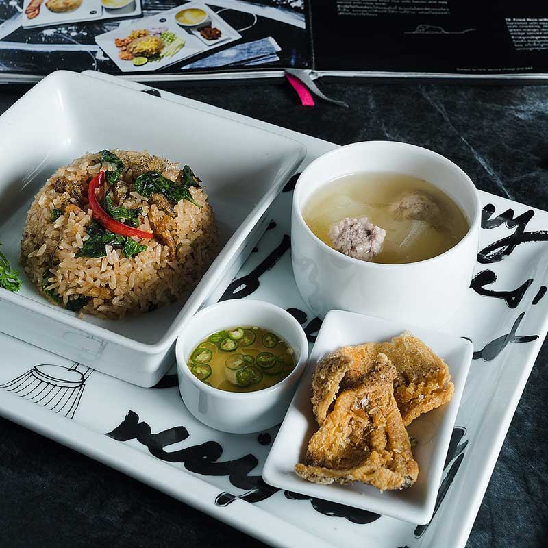 ร้านข้าวผัดปลาสลิด