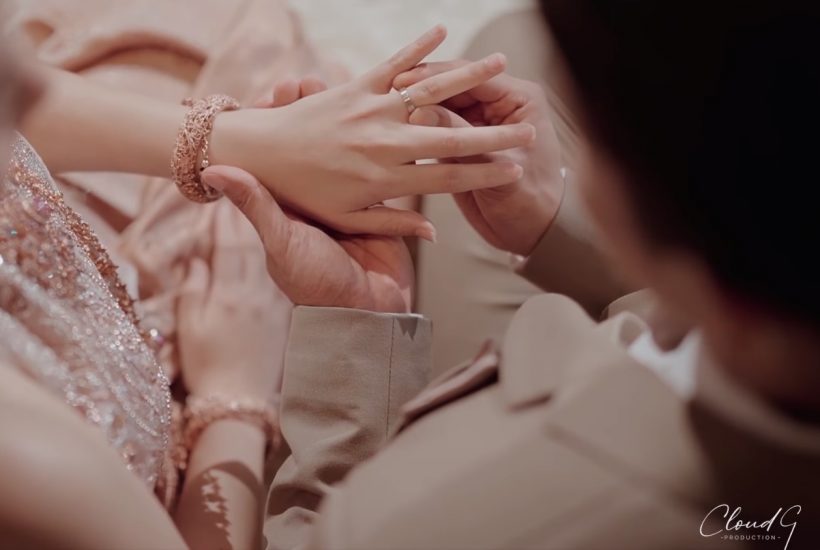  โบวี่ อัฐมา