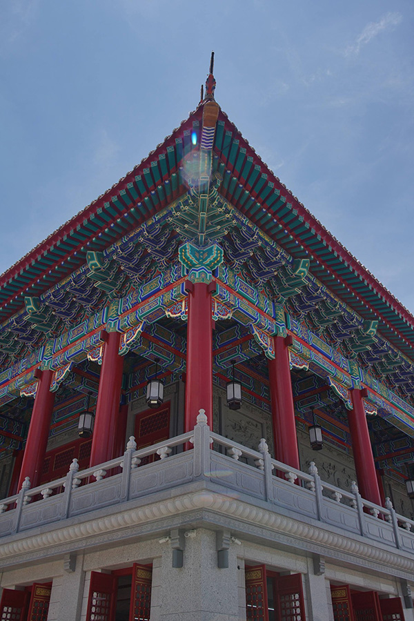 ศาลเจ้าไต้ฮงกงหยกขาว สาทร