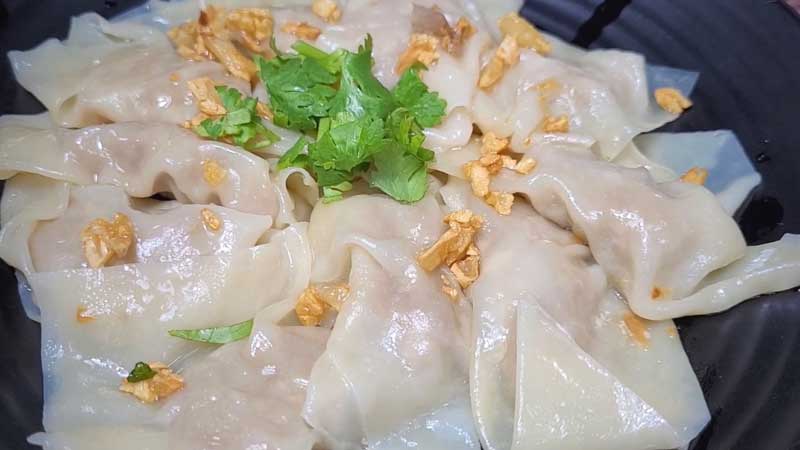 เกี๊ยวหมูเด้ง