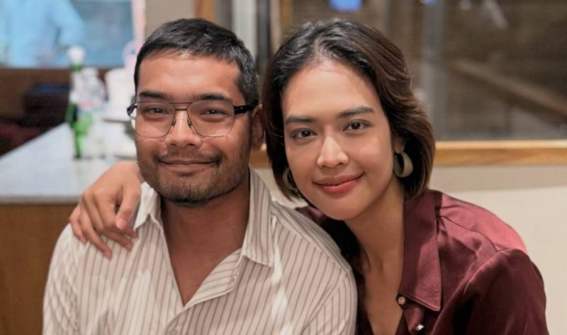 คุณชายอดัม