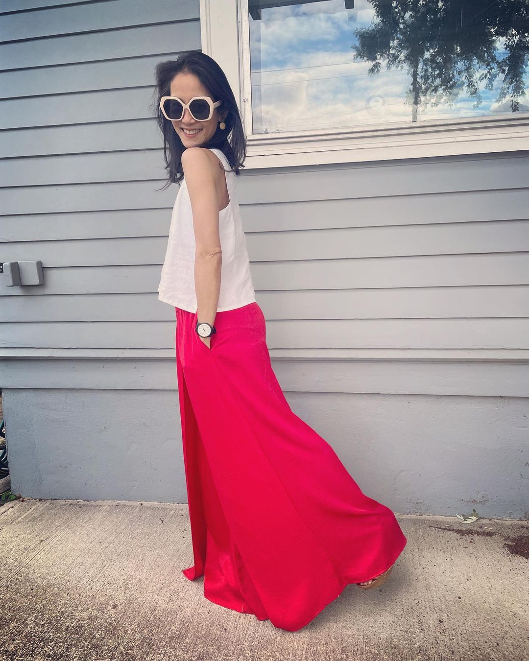 อุ้ม สิริยากร