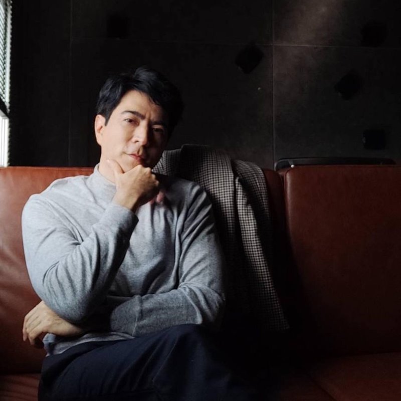 แซม ยุรนันท์