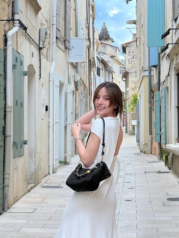 ณิชา ณัฏฐณิชา 