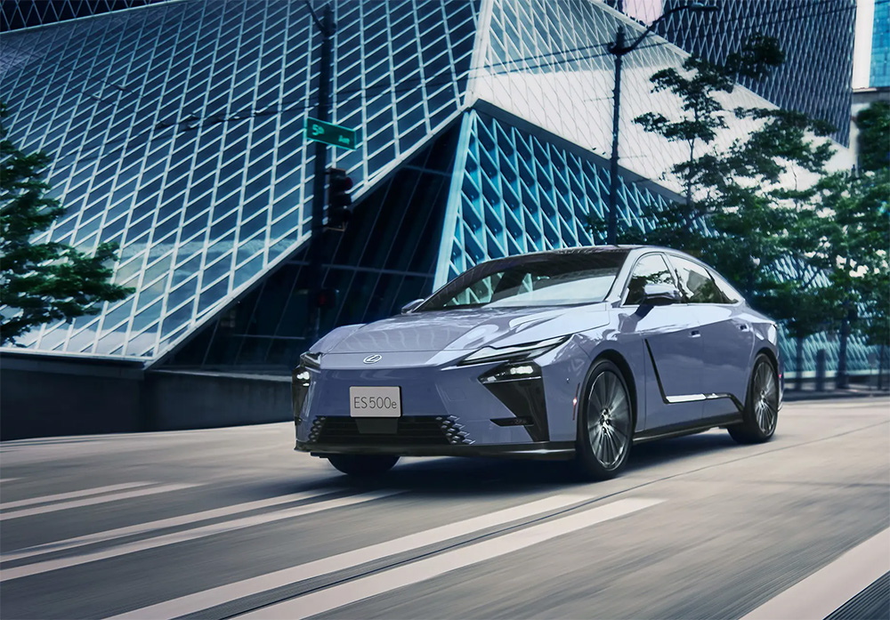 Lexus ES 2026