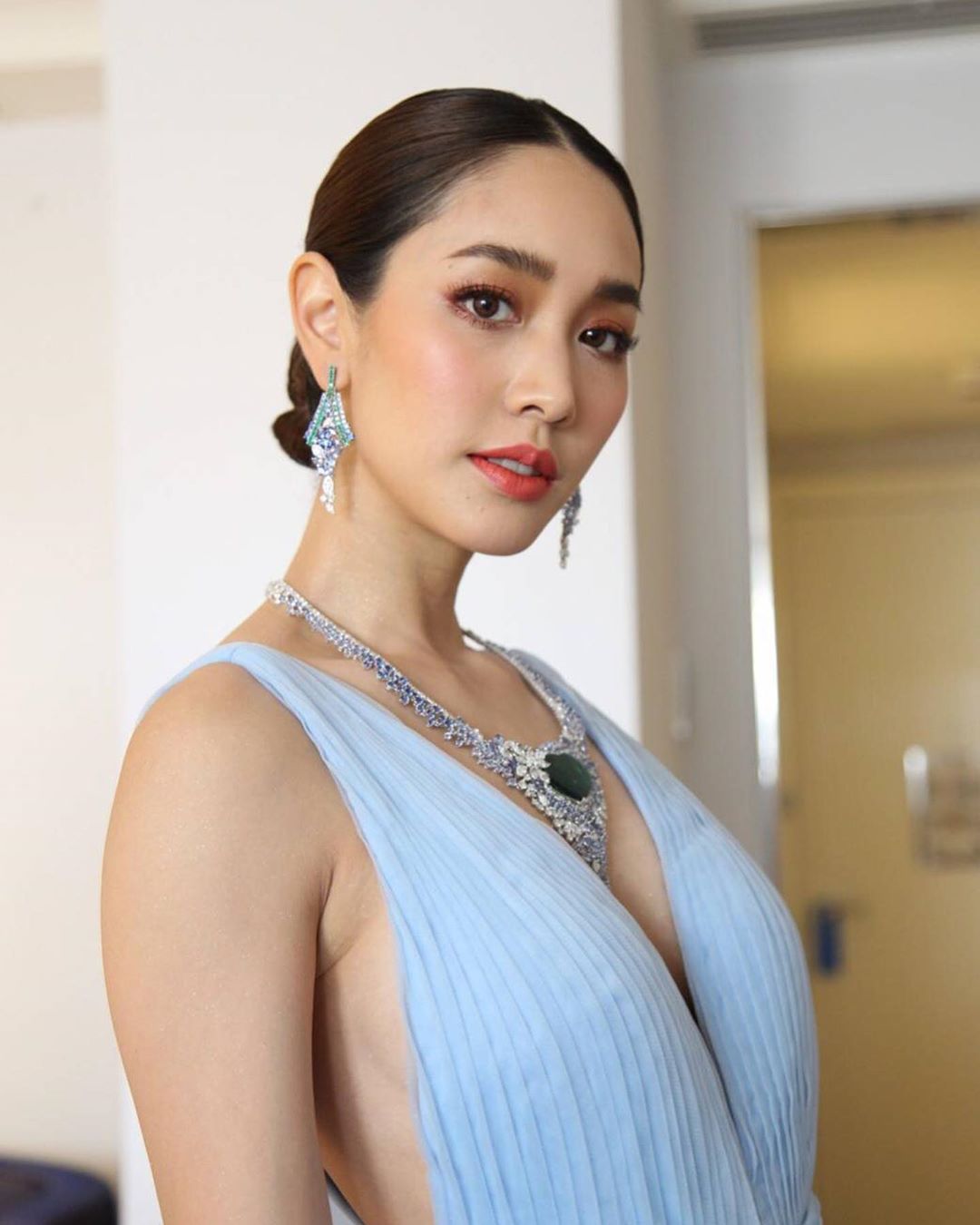 มิน พีชญา