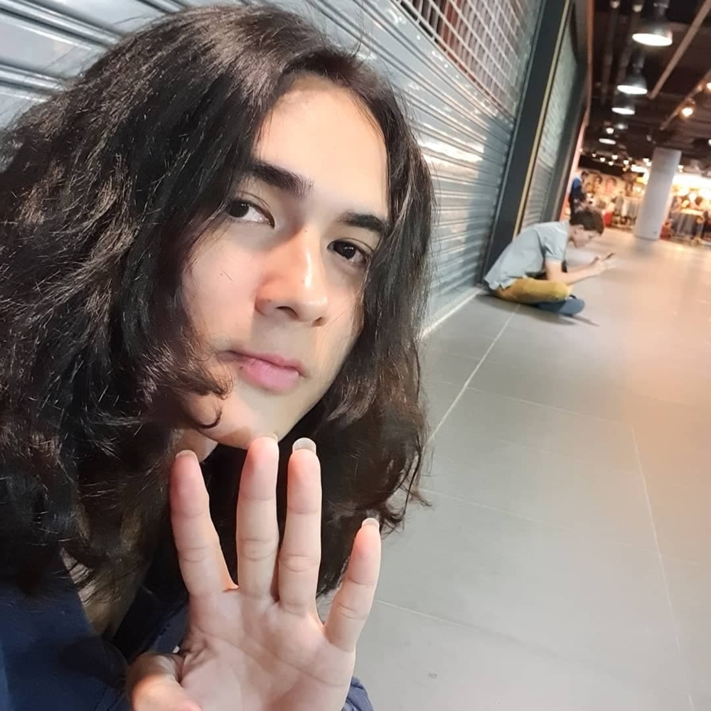 แน็ก ชาลี ไตรรัตน์