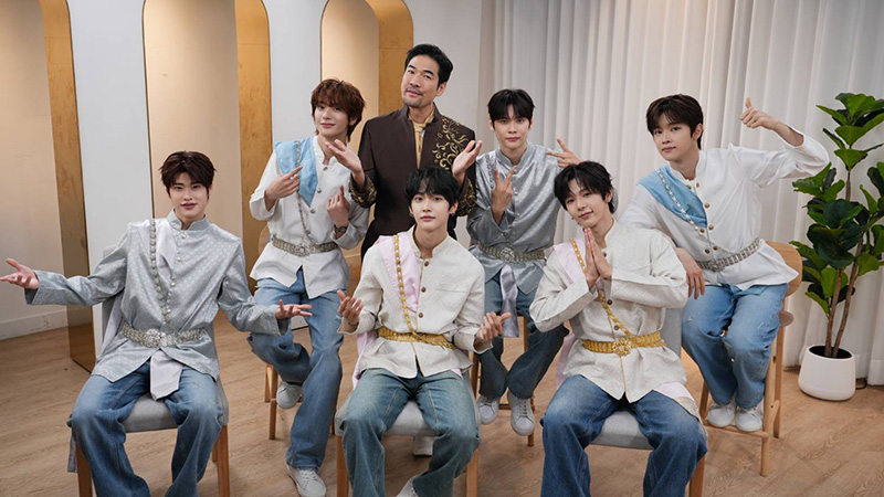 RIIZE ใส่ชุดไทยครั้งแรก