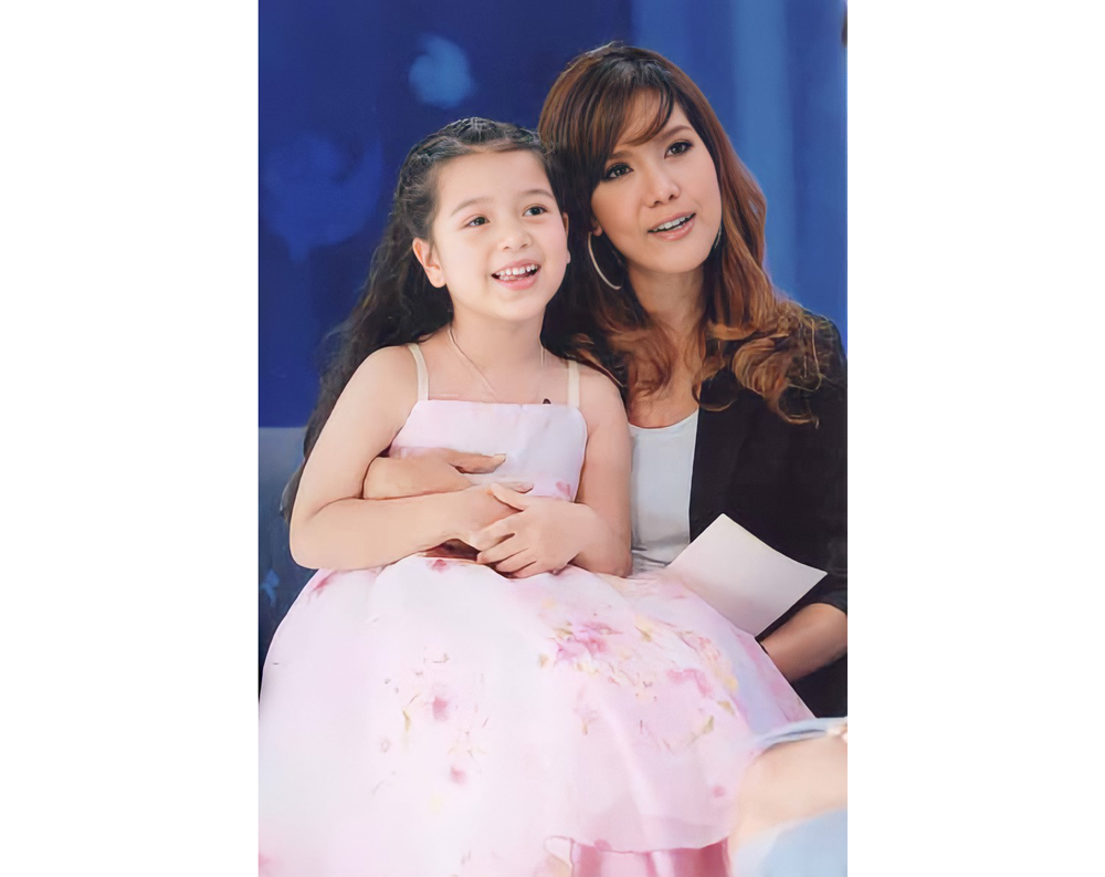 น้องวีวี่ เวอร์โรนิก้า ประวัติ