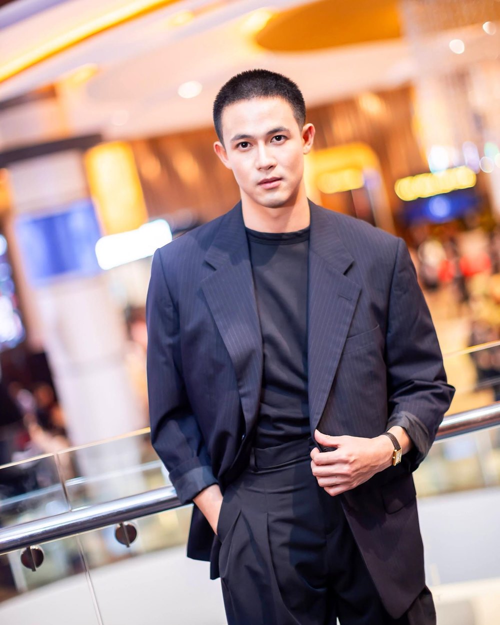 แชมป์ ชนาธิป