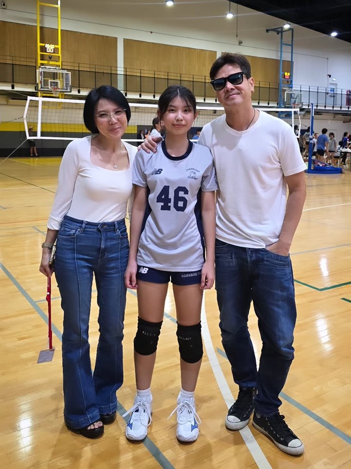  น้องสมใจ ลูกสาว เต๋า สมชาย เสิร์ฟลูกวอลเลย์บอลสุดเฉียบ 