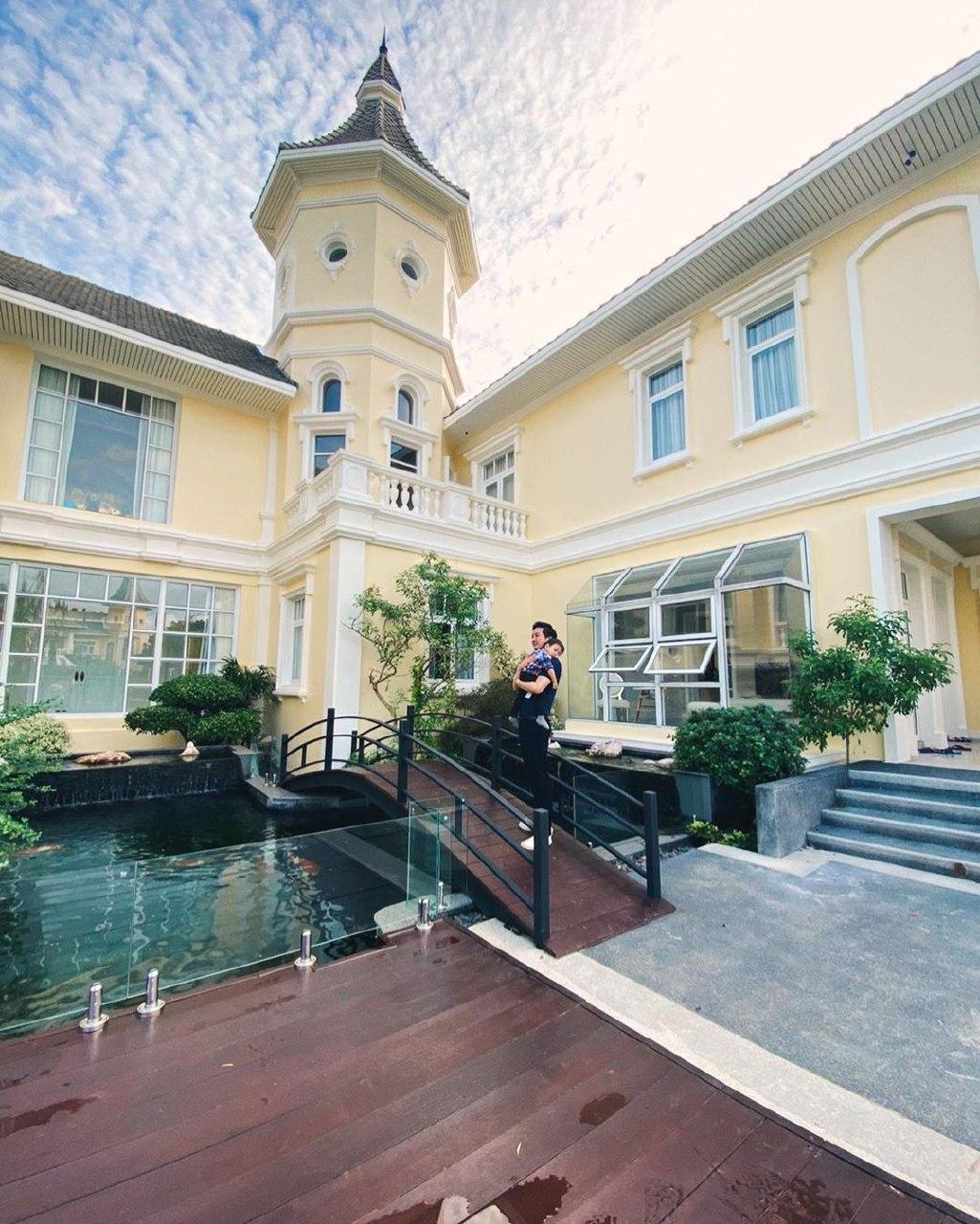 บ้านเชน ธนา