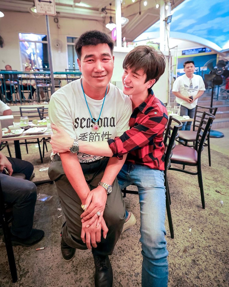 ตงตง กฤษกร 