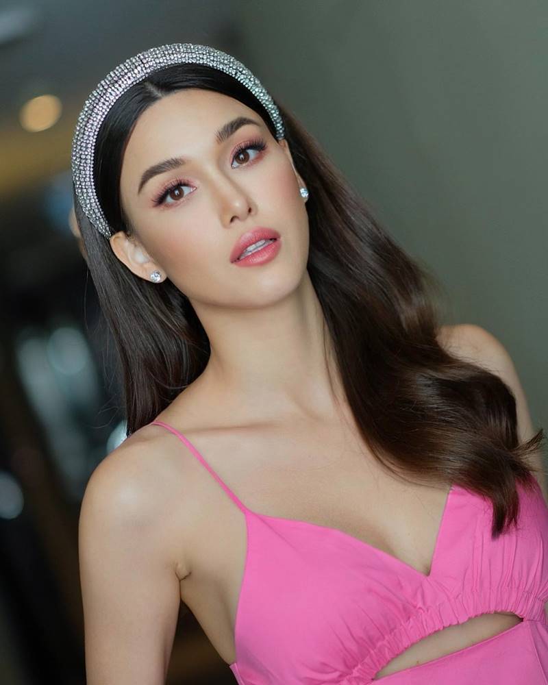 แจ็คกี้ ชาเคอลีน