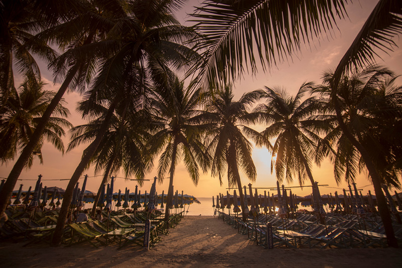 หาดบางแสน ยามเย็น