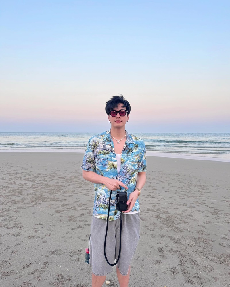 โอบ โอบนิธิ