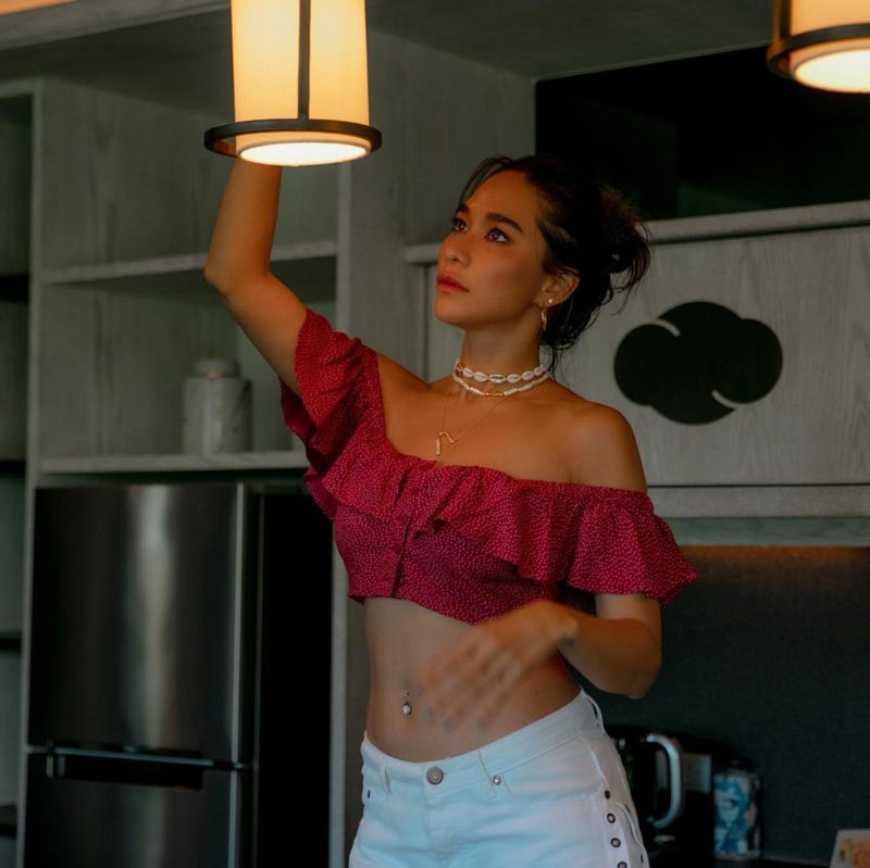 พลอย เฌอมาลย์