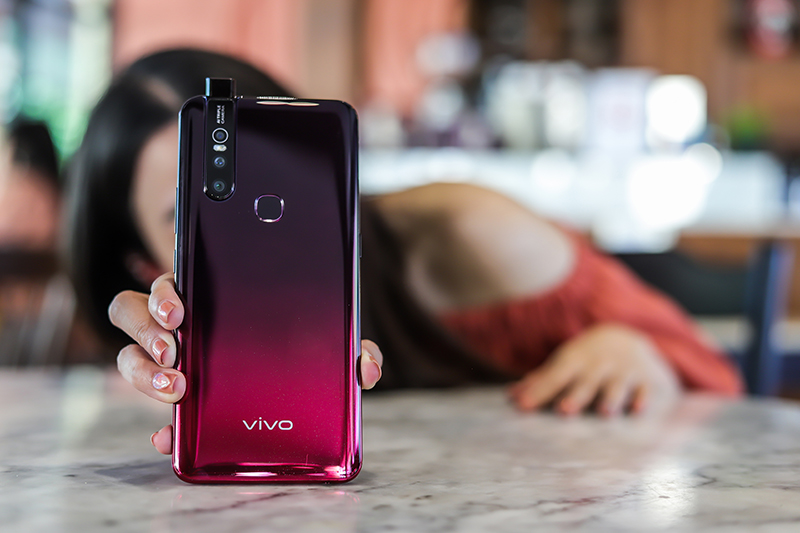 Vivo V15