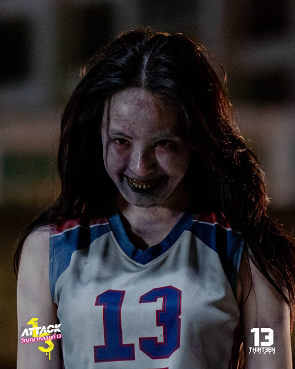 นางเอกผี หนังไทย หนัง Attack 13 วิญญาณเลขที่ 13 ลิลลี่ ณิชภาลักษณ์ รับบท บุษบา