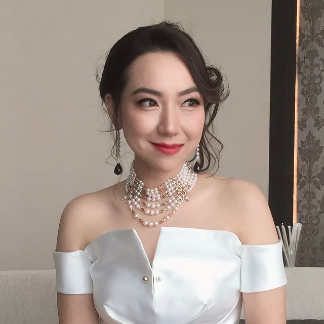 ไฮโซน้ำผึ้ง จารุวรรณ