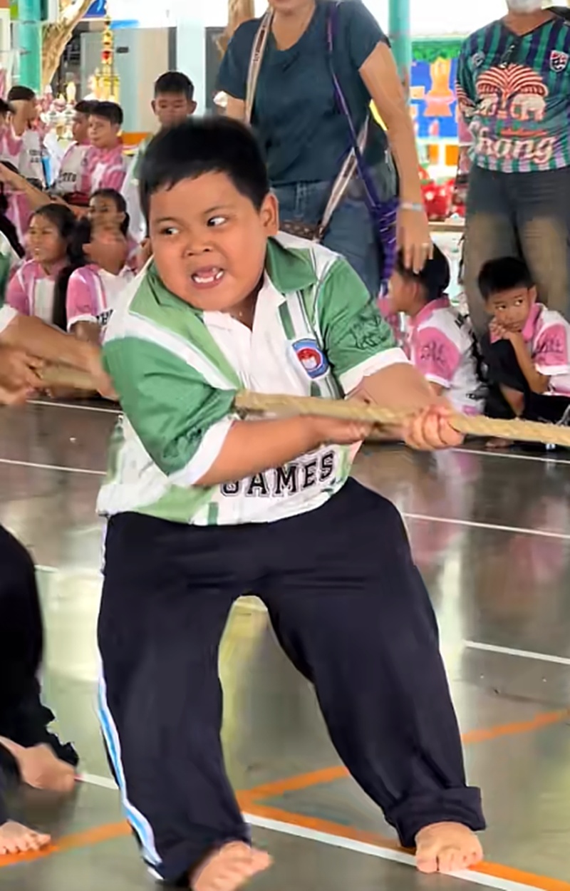 แข่งชักเย่อ